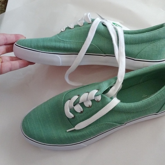 Universal Thread Women's Vulcanized Molly Sneakers, Green, size 10 - Picture 5 of 7